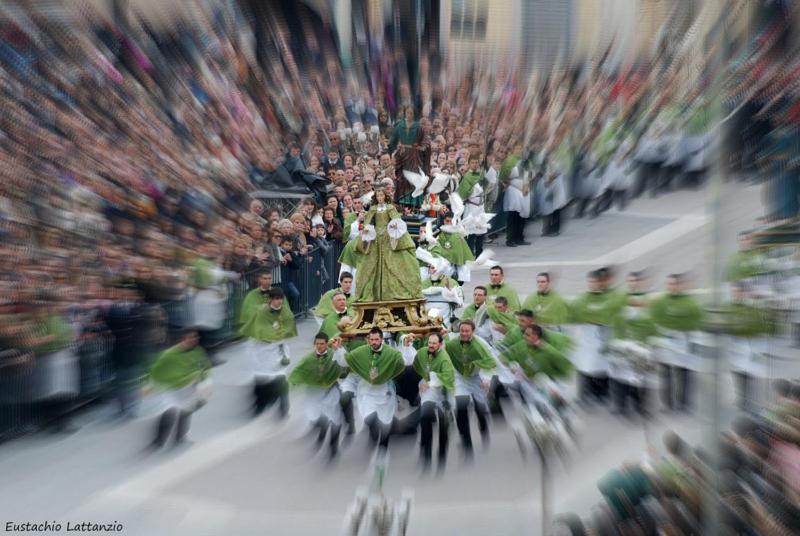 Dietro Piazza Maggiore Sulmona Eksteriør billede